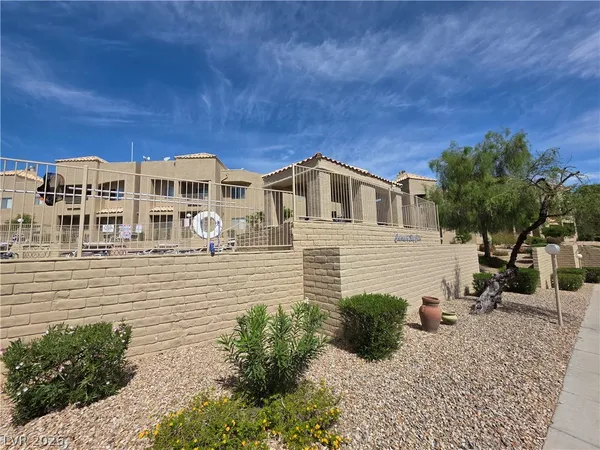 $685 | 2200 Highpointe Drive, Unit 201, Laughlin, NV 89029