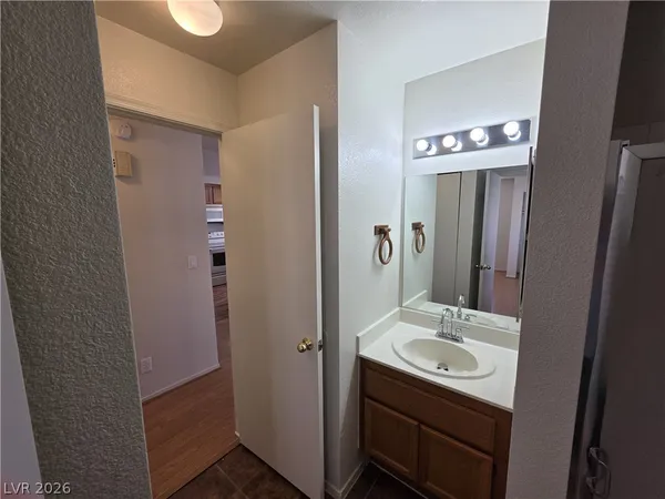 $685 | 2200 Highpointe Drive, Unit 201, Laughlin, NV 89029