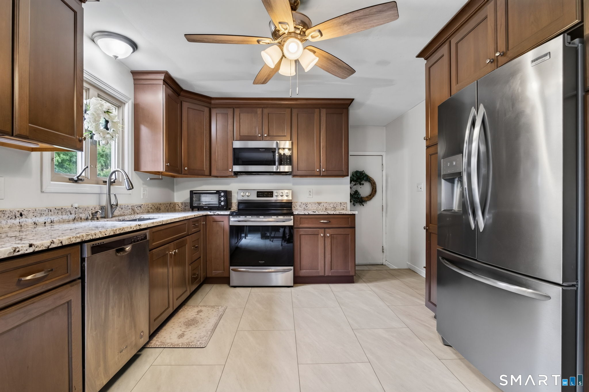 4 Palmer Road North Haven, CT 06473 - Photo 16 of 40 Gallery Image 16