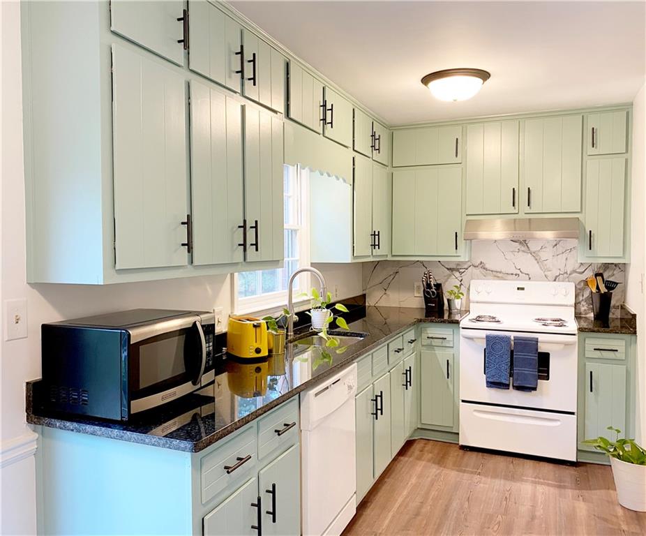 4193 North Shallowford Road Atlanta, GA 30341 - Photo 8 of 23