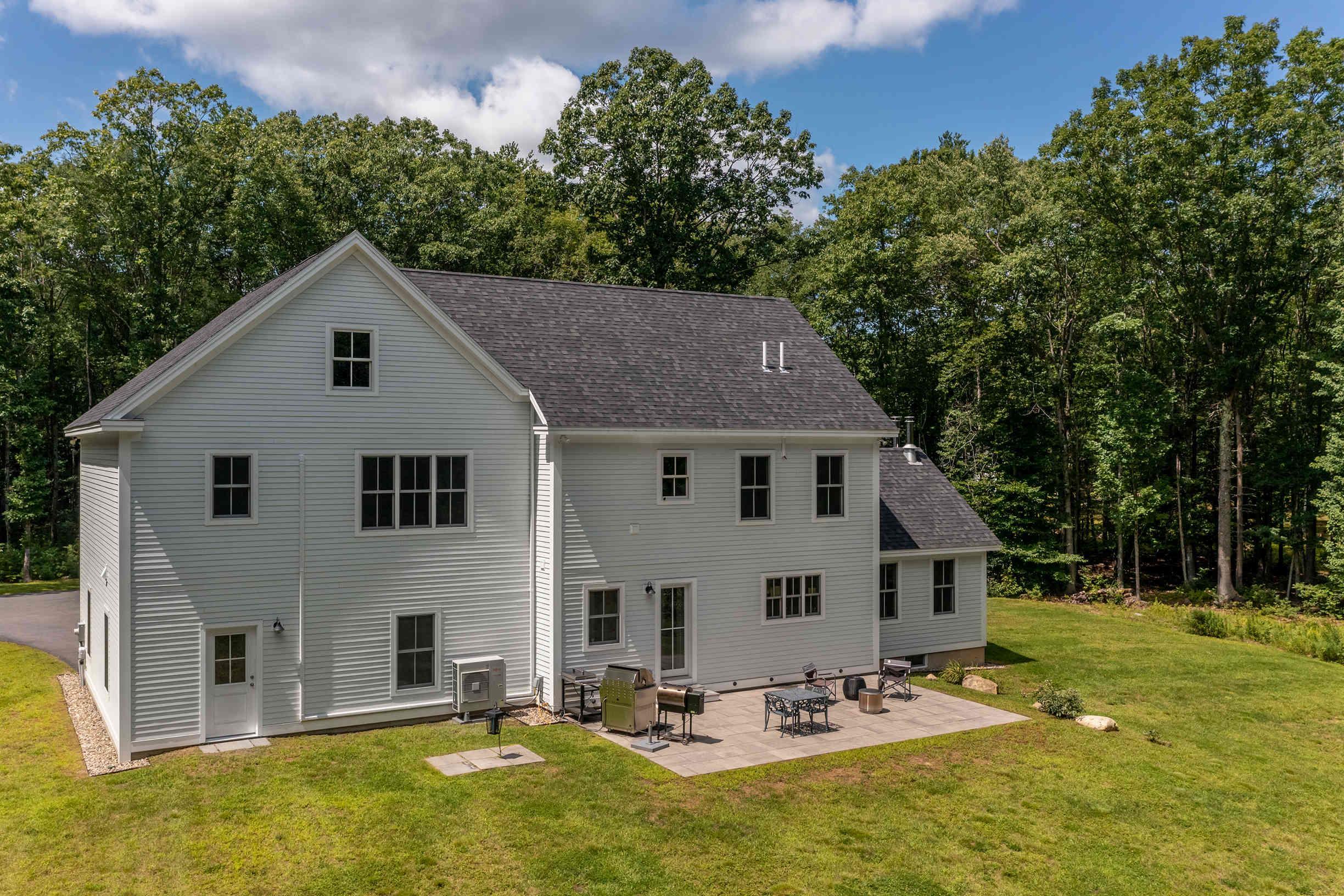 6 Cutts Ridge Lane Kittery, ME 03904 - Photo 4 of 30 Gallery Image 4