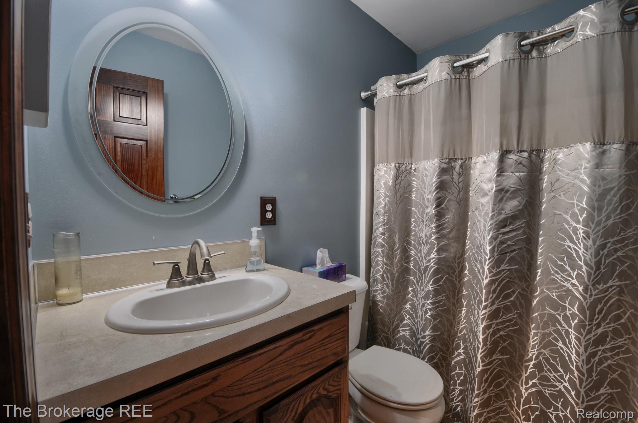 3277 Levalley Road Columbiaville, MI 48421 - Photo 35 of 44 SD3_6072-HDR(5).jpg