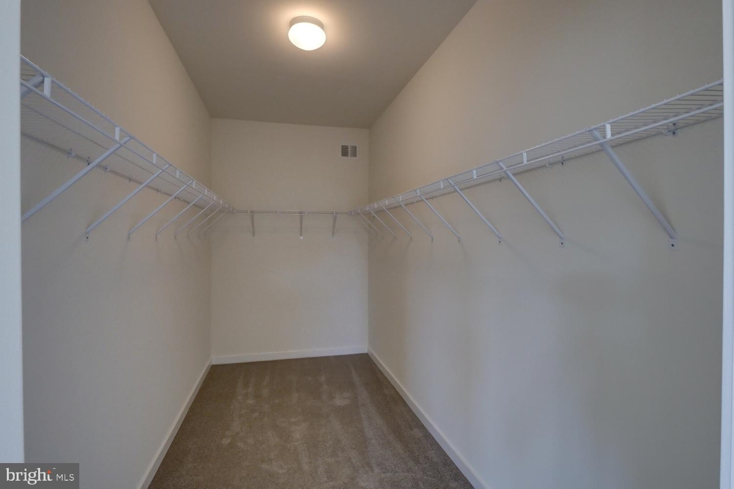924 Robinson Road Townsend, DE 19734 - Photo 39 of 44 Walk in closet
