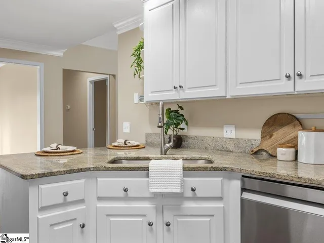 $480,000 | 404 Grayson Drive, Moore, SC 29369