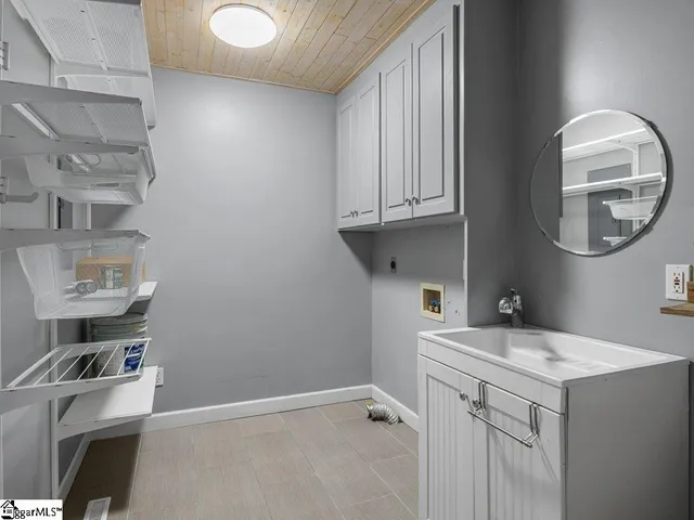 $480,000 | 404 Grayson Drive, Moore, SC 29369