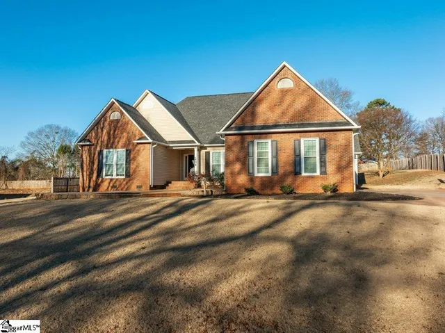 $480,000 | 404 Grayson Drive, Moore, SC 29369
