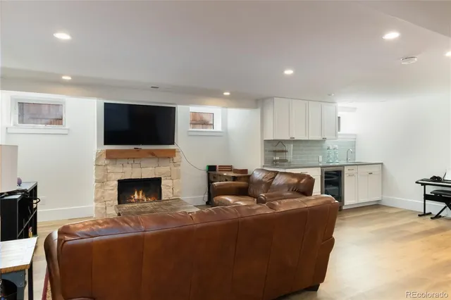 a building outdoor space with patio furniture