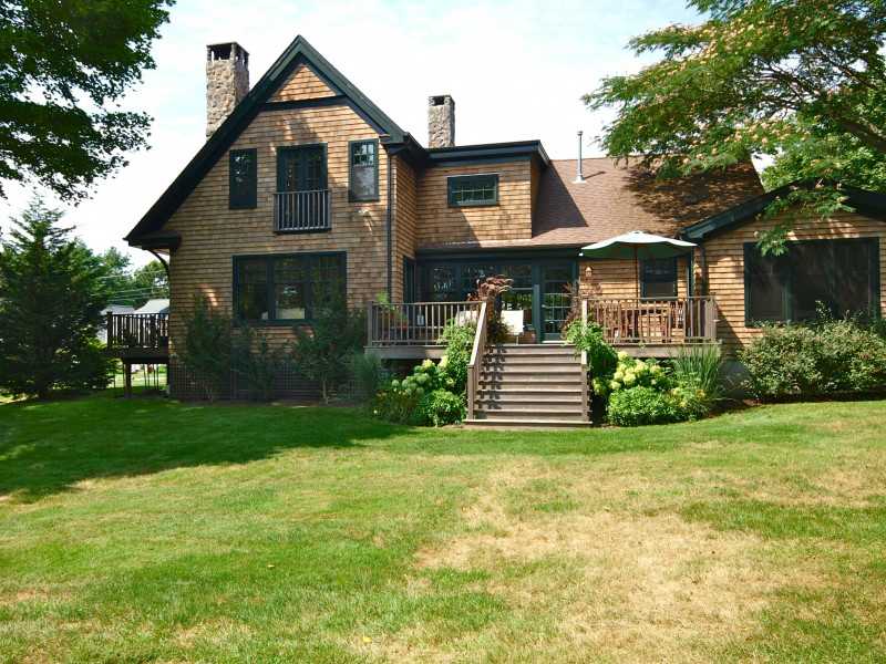 159 Ruggles Avenue Newport, RI 02840 - Photo 17 of 17 Exterior Back.