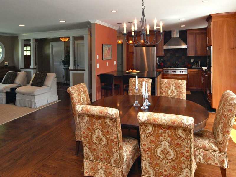 159 Ruggles Avenue Newport, RI 02840 - Photo 7 of 17 Exterior Front.