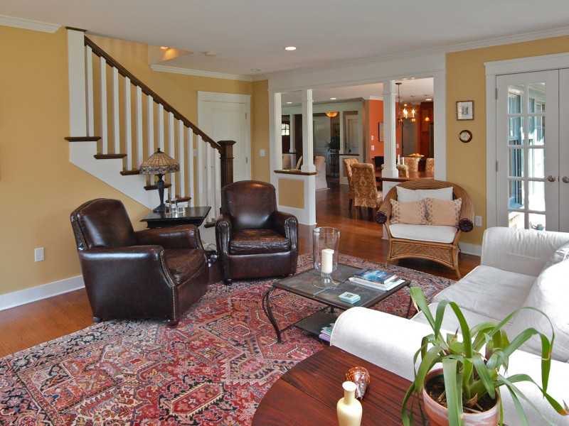 159 Ruggles Avenue Newport, RI 02840 - Photo 9 of 17 Exterior Front.