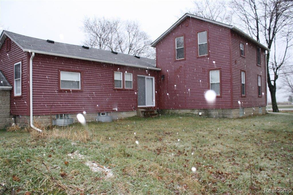 22151 29 Mile Road Ray, MI 48096 - Photo 3 of 5 back of home.JPG