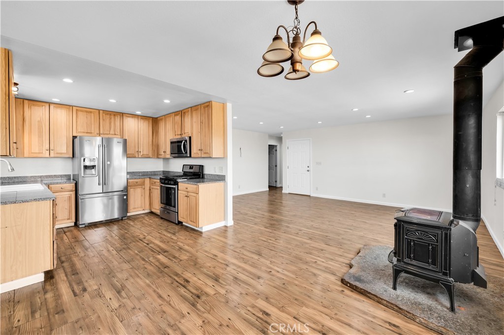 58331 Caliente Street Yucca Valley, CA 92284 - Photo 16 of 52