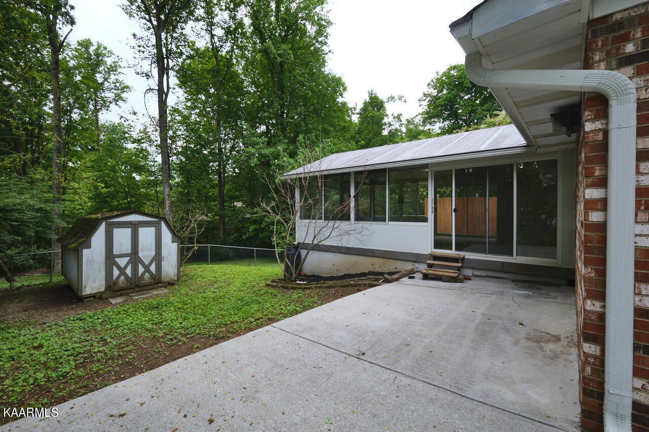 5408 Foxwood Road Knoxville, TN 37921 - Photo 21 of 44 Shed