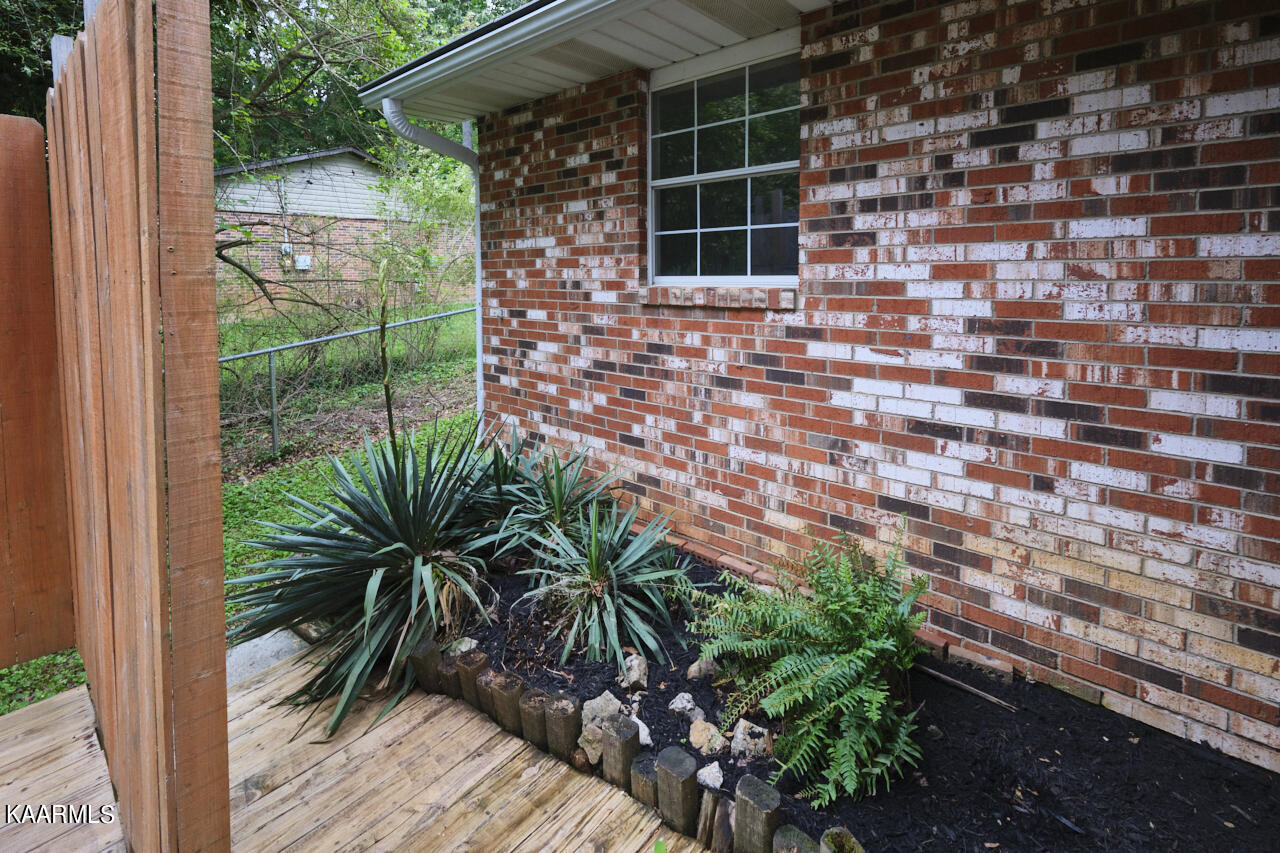 5408 Foxwood Road Knoxville, TN 37921 - Photo 43 of 44 Patio