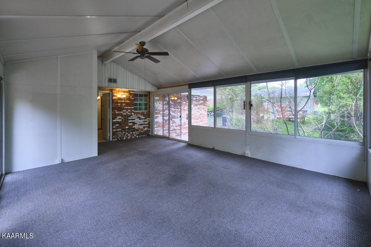 5408 Foxwood Road Knoxville, TN 37921 - Photo 10 of 44 Sunroom