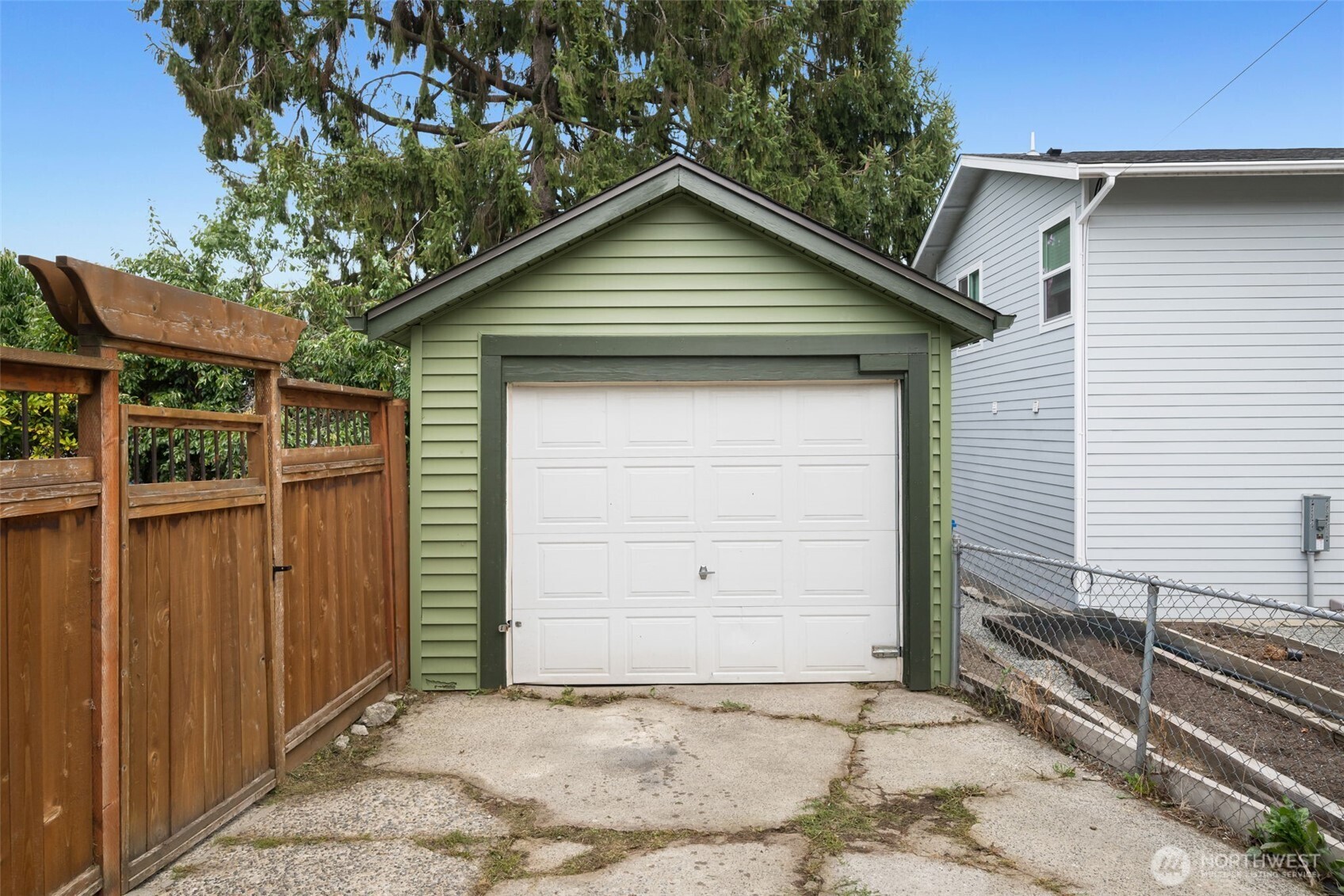 7916 Renton Avenue South Seattle, WA 98118 - Photo 23 of 27 Gallery Image 23