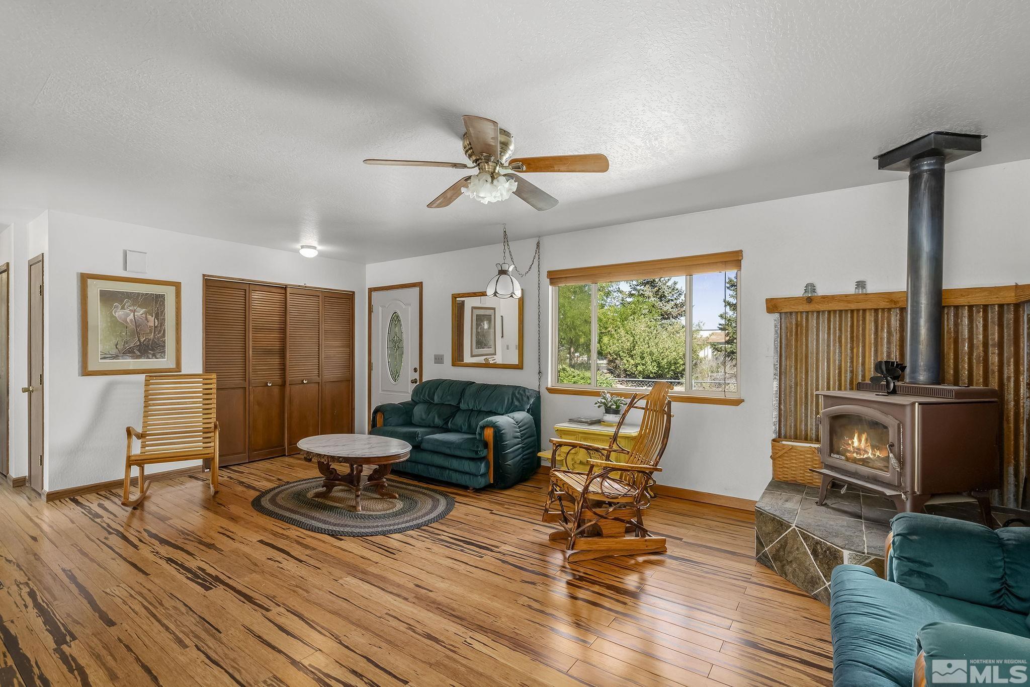 11375 Heartpine Street Reno, NV 89506 - Photo 4 of 31 Photo 4