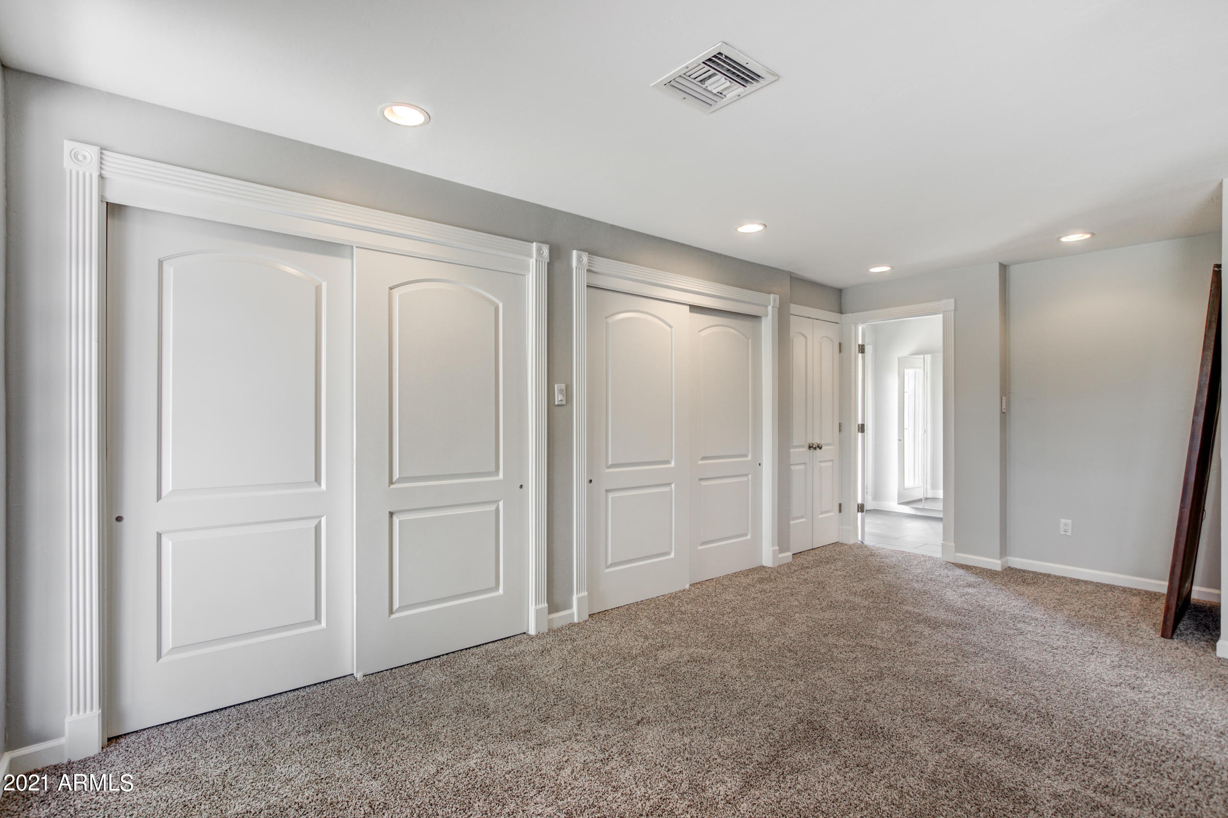 4437 East Osborn Road Phoenix, AZ 85018 - Photo 47 of 69 4437 E Osborn Rd-29