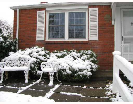 13 Robinhood Road Green Tree, PA 15220 - Photo 13 of 13 Exterior Front. Pretty 2nd patio in front of house