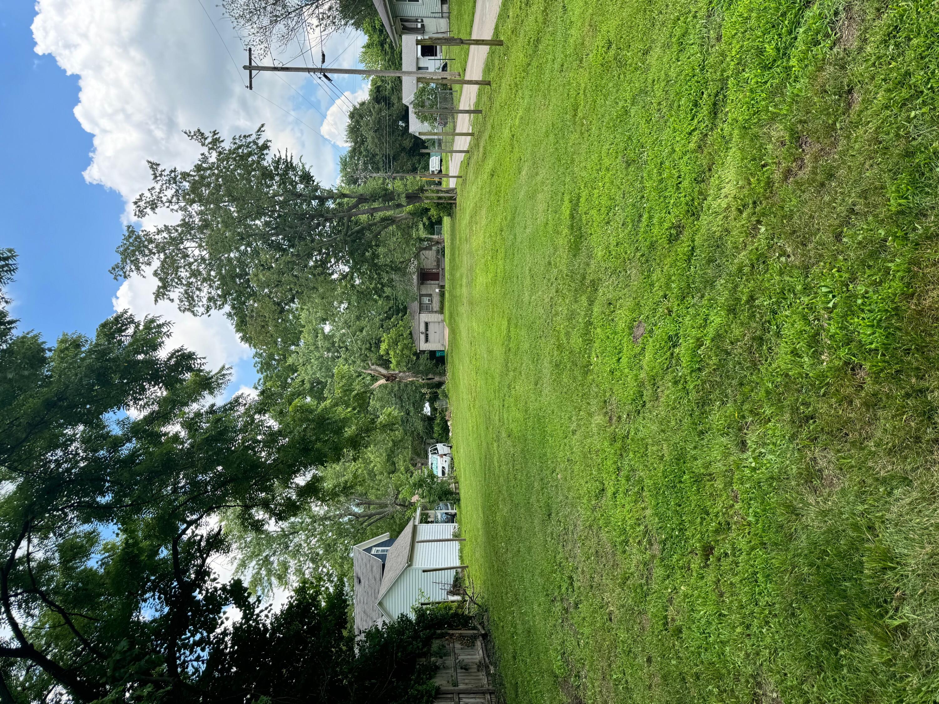 1083 South Main Avenue Springfield, MO 65807 - Photo 1 of 1 Looking East