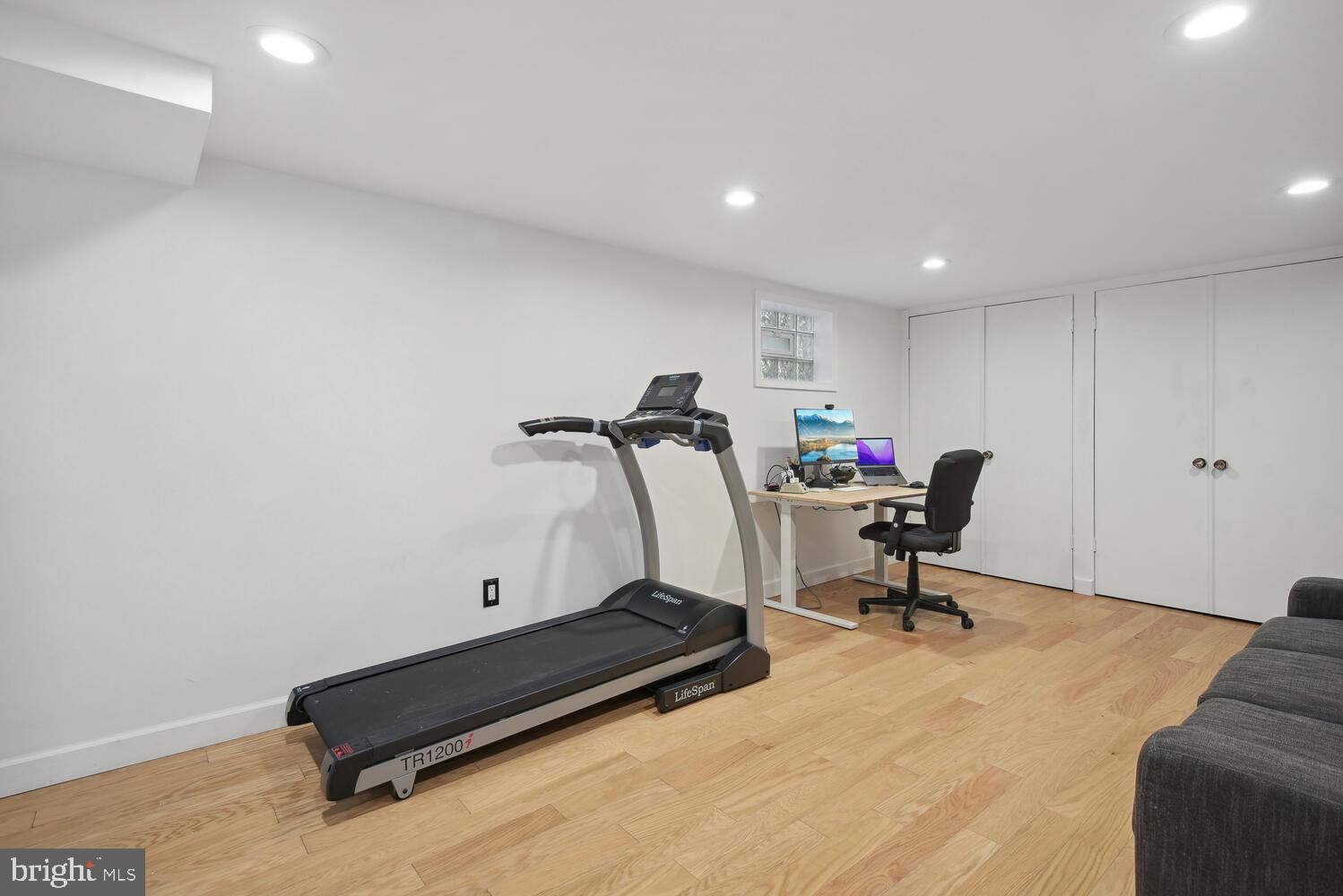 2400 Seminary Road Silver Spring, MD 20910 - Photo 23 of 31