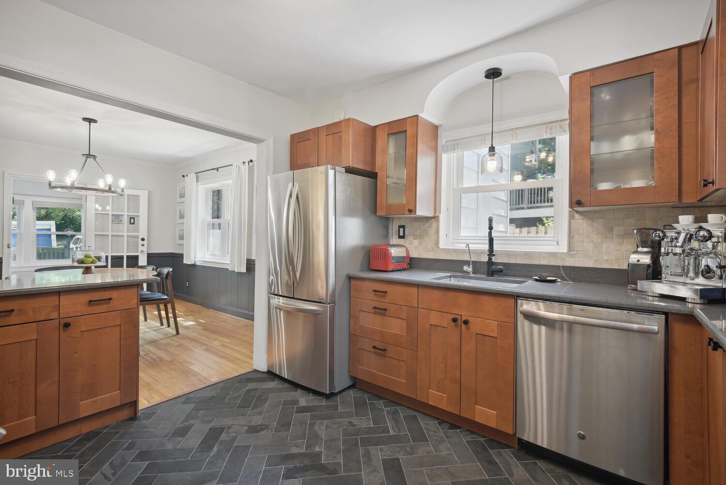 2400 Seminary Road Silver Spring, MD 20910 - Photo 9 of 31