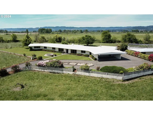 $3,175,000 | 53765 East Honeyman Road, Scappoose, OR 97056