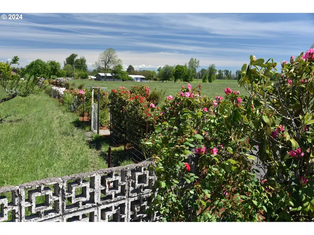 $3,175,000 | 53765 East Honeyman Road, Scappoose, OR 97056