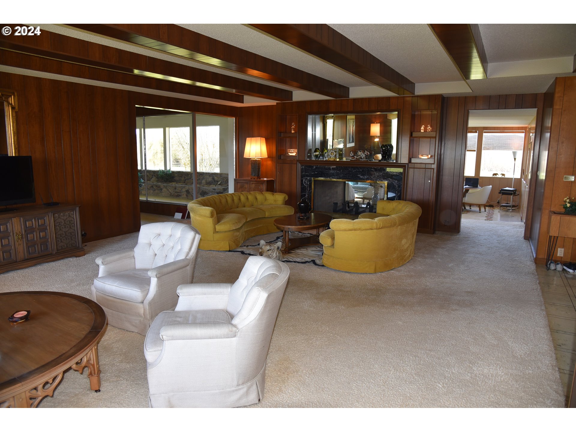 53765 East Honeyman Road Scappoose, OR 97056 - Photo 8 of 46 Living Room