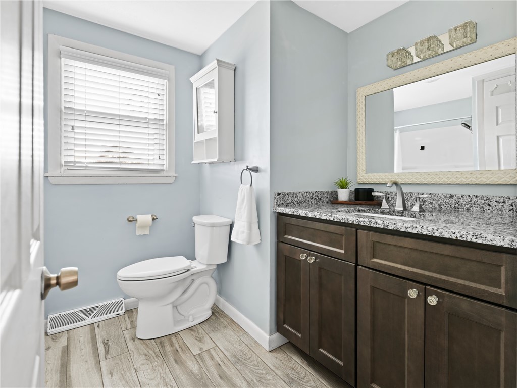 198 Asylum Road Warwick, RI 02886 - Photo 15 of 30 Bathroom