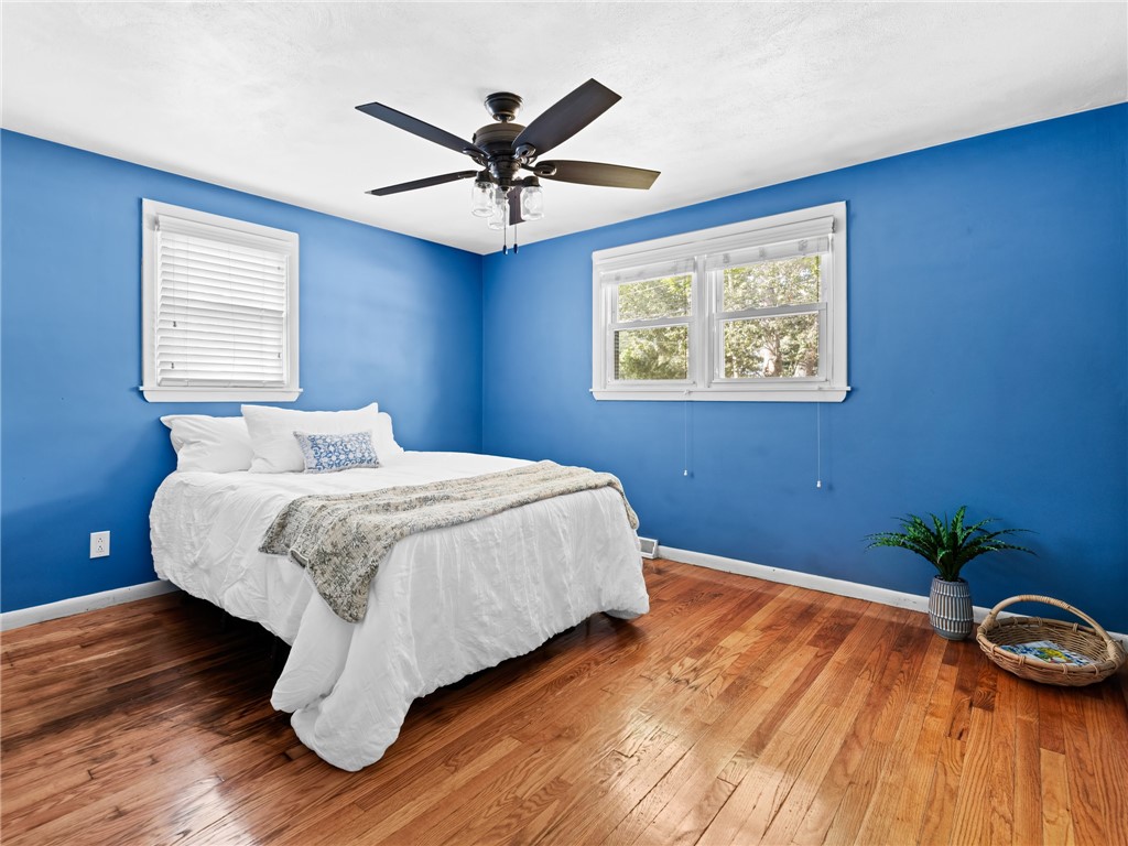 198 Asylum Road Warwick, RI 02886 - Photo 20 of 30 Bedroom 3