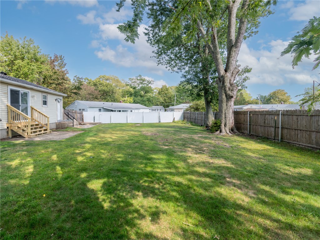 198 Asylum Road Warwick, RI 02886 - Photo 26 of 30 Yard