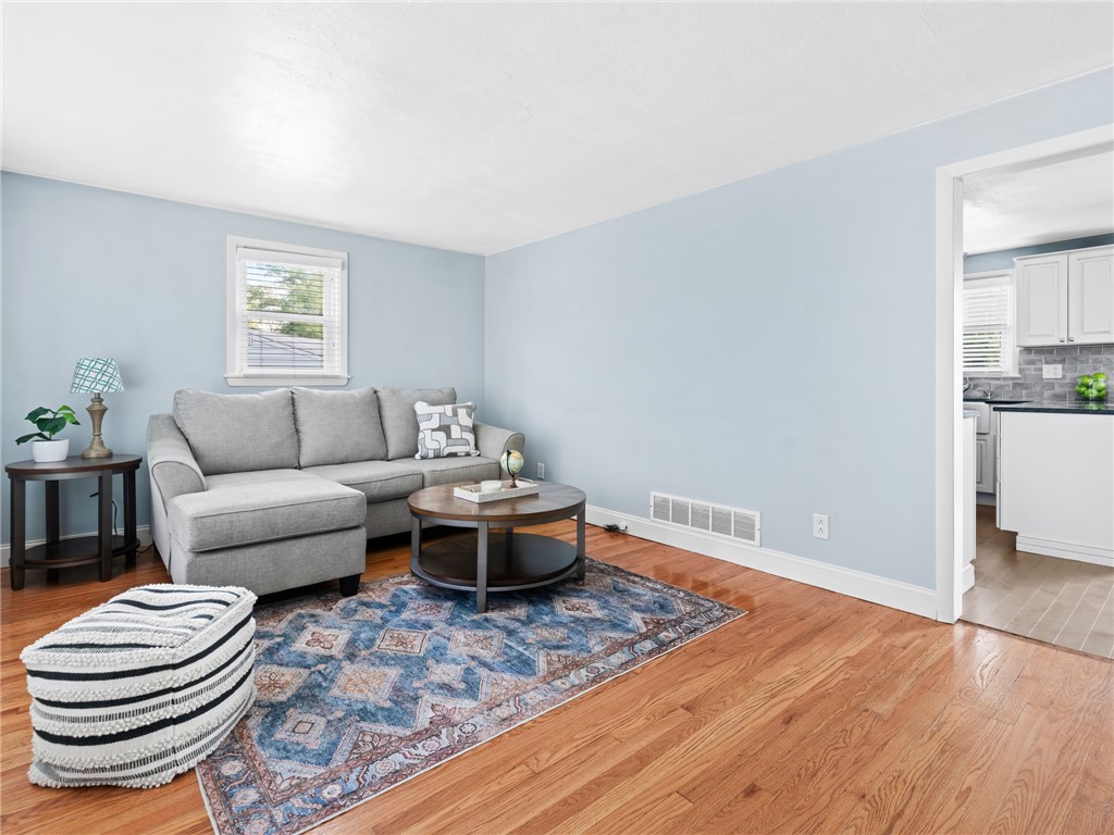 198 Asylum Road Warwick, RI 02886 - Photo 7 of 30 Living room