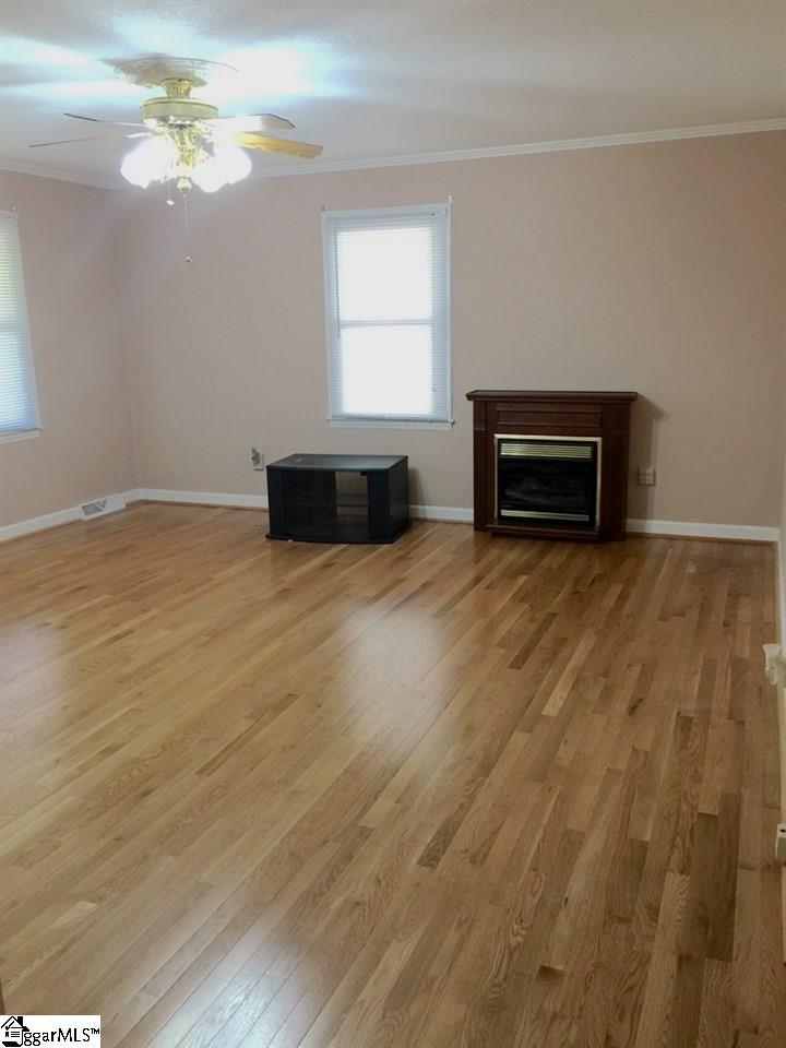 403 Pelham Street Greer, SC 29651 - Photo 12 of 22