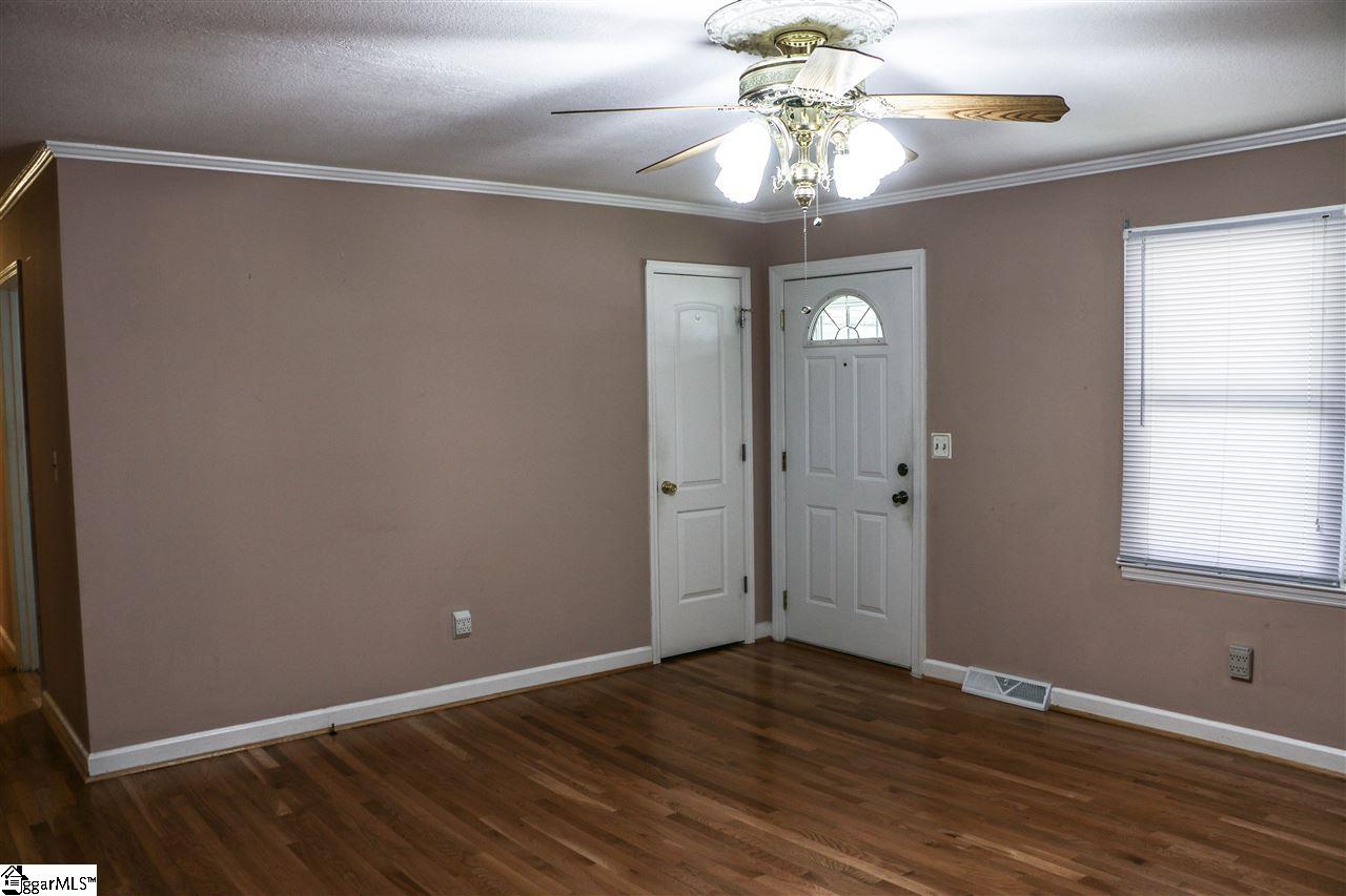 403 Pelham Street Greer, SC 29651 - Photo 13 of 22