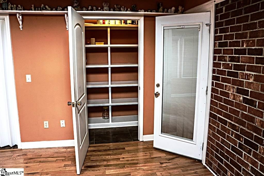 403 Pelham Street Greer, SC 29651 - Photo 7 of 22