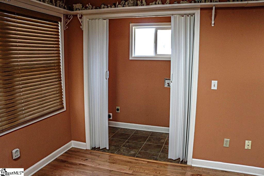 403 Pelham Street Greer, SC 29651 - Photo 9 of 22