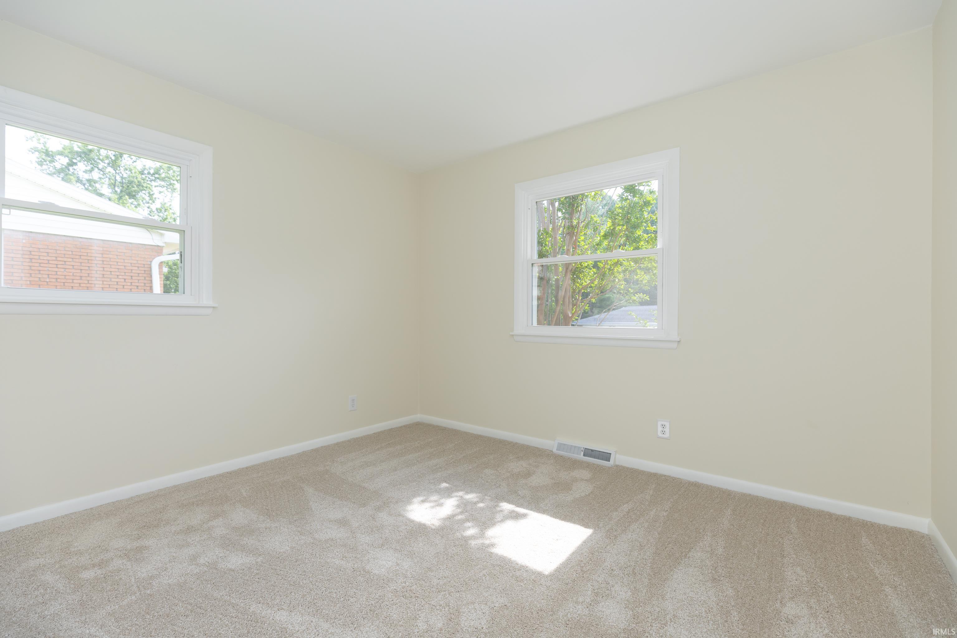5608 Winston Road Evansville, IN 47710 - Photo 13 of 27