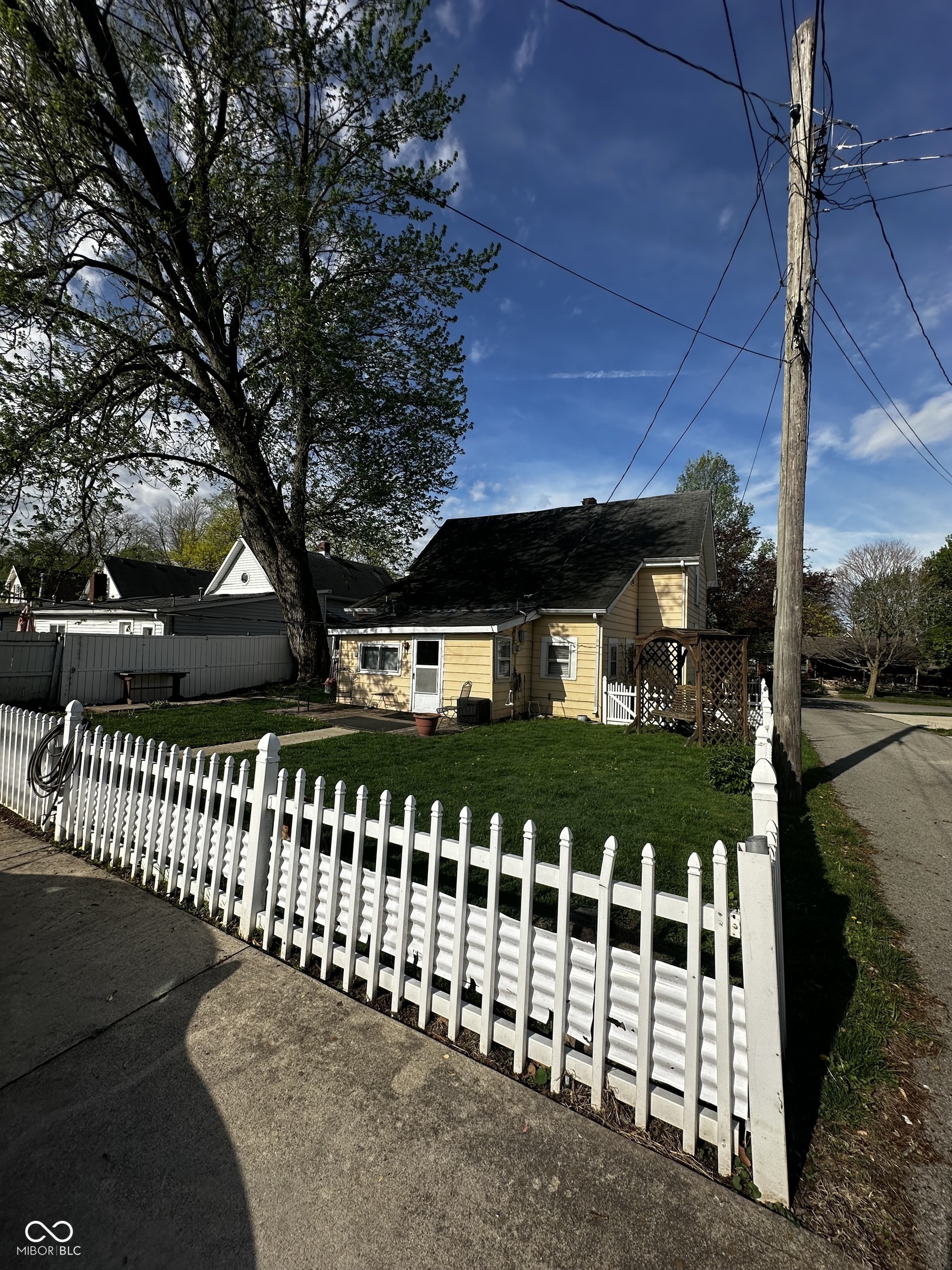 215 South Pearl Street Pendleton, IN 46064 - Photo 5 of 8