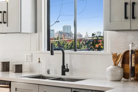 $799,000 | 501 East 20th Street, Oakland, CA 94606