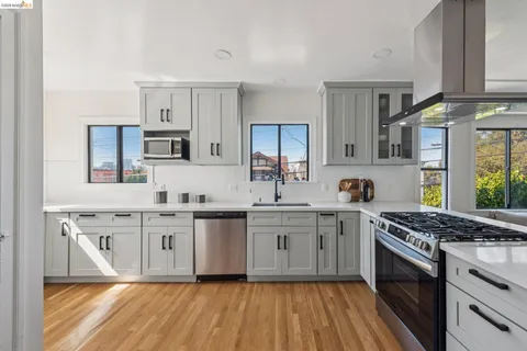 $799,000 | 501 East 20th Street, Oakland, CA 94606