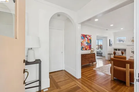 $799,000 | 501 East 20th Street, Oakland, CA 94606