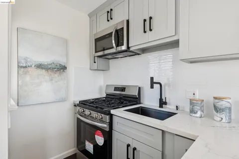 $799,000 | 501 East 20th Street, Oakland, CA 94606