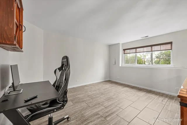 $289,900 | 659 South Rosehall Lane, Round Lake, IL 60073