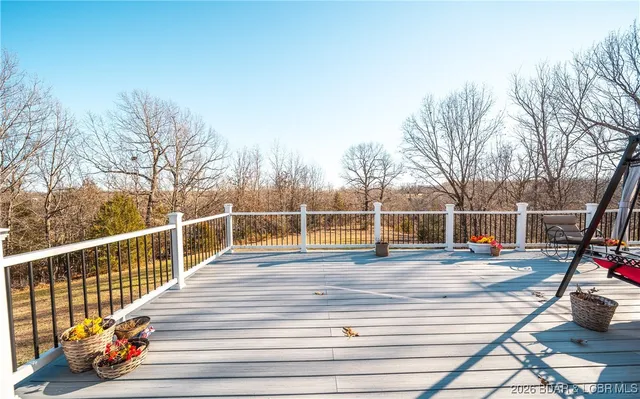 $425,000 | 25421 Hideaway Lane, Lebanon, MO 65536