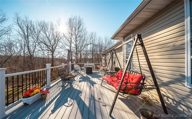 $425,000 | 25421 Hideaway Lane, Lebanon, MO 65536