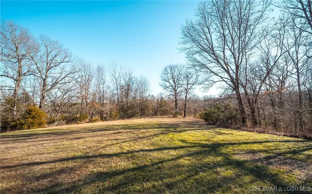 $425,000 | 25421 Hideaway Lane, Lebanon, MO 65536