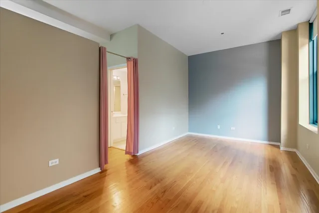 $3,023 | 208 West Washington Street, Unit 1010, Chicago, IL 60606