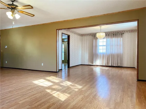 $249,000 | 1045 Yale Road, Mapleton, KS 66754