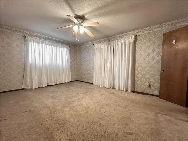 $249,000 | 1045 Yale Road, Mapleton, KS 66754